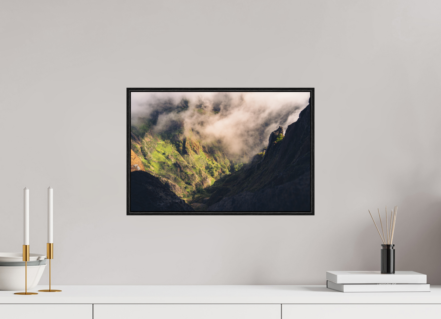 45 x 30 cm, Wooden Frame Black Oak Acrylic Glass Passo entre Ruivo e Arieiro