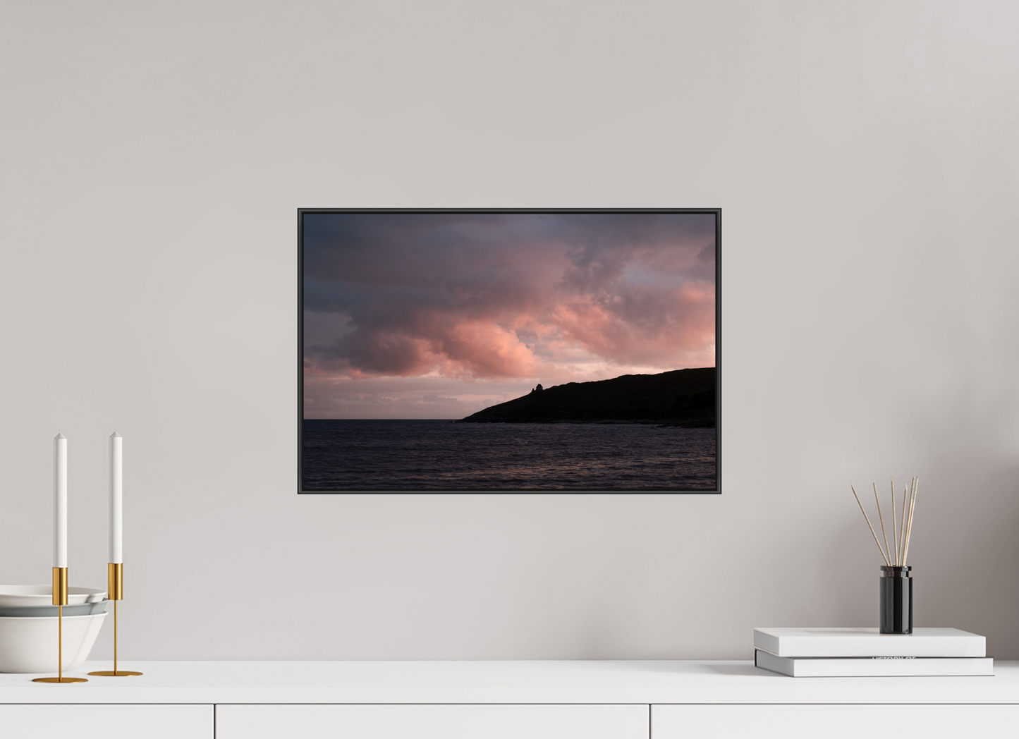 45 x 30 cm, Frame Aluminum Black Acrylic Glass Primelin au crépuscule