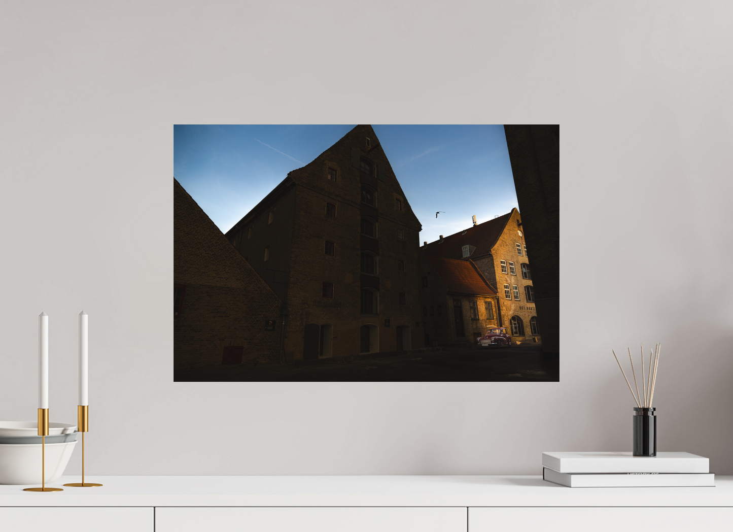 60 x 40 cm, Photo Print On Fuji Crystal DP II Quartier des Ambassades