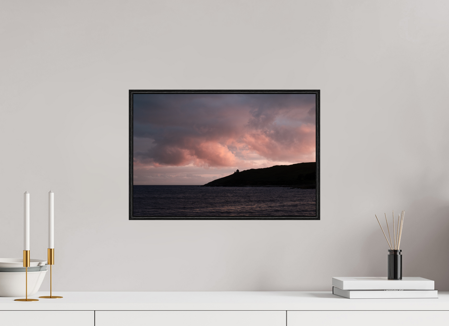 45 x 30 cm, Wooden Frame Black Oak Acrylic Glass Primelin au crépuscule