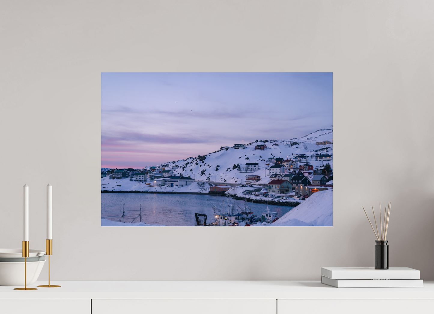 60 x 40 cm, Photo Print Under Acrylic Glass Village au bout du monde